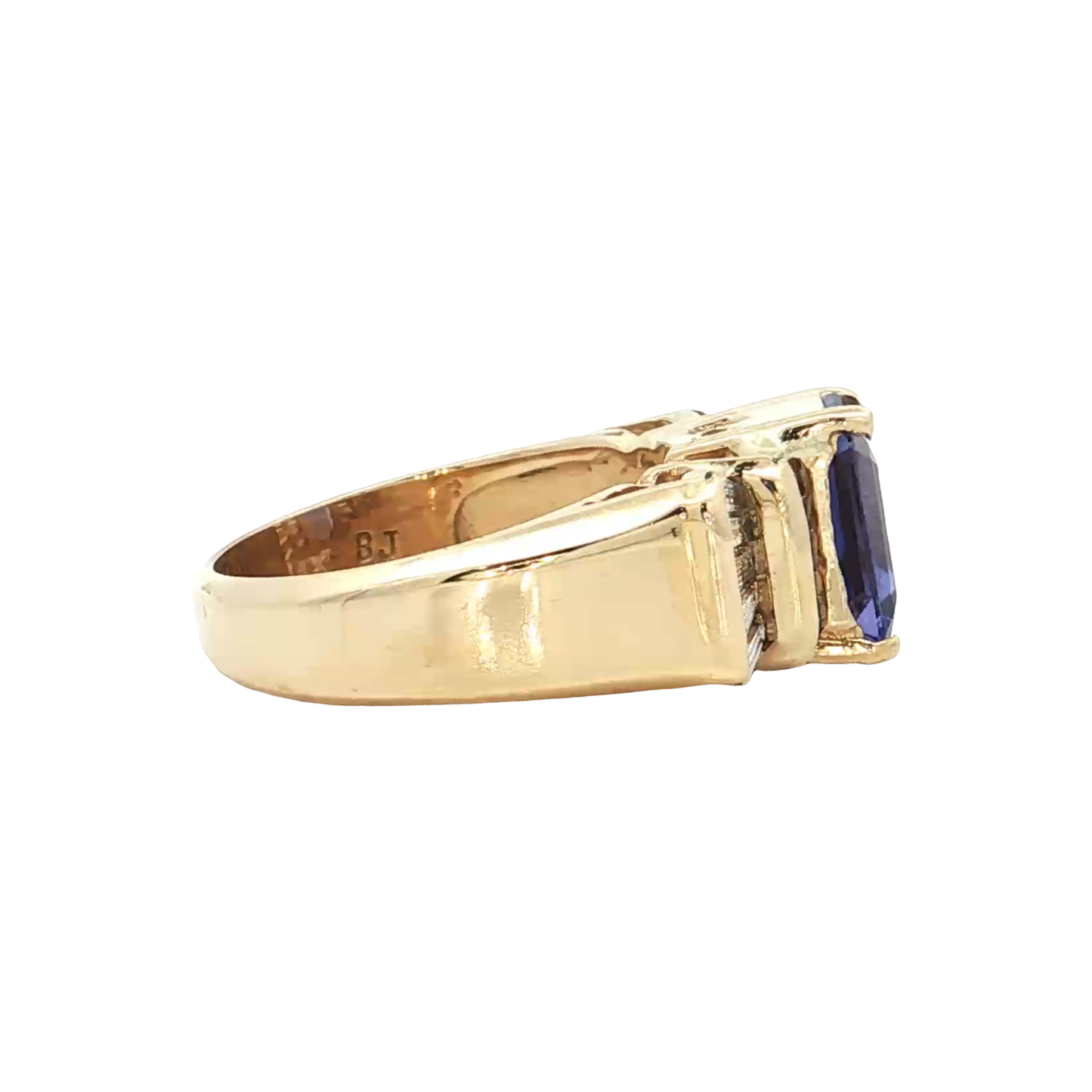 Yellow Gold Tanzanite & Diamond Ring
