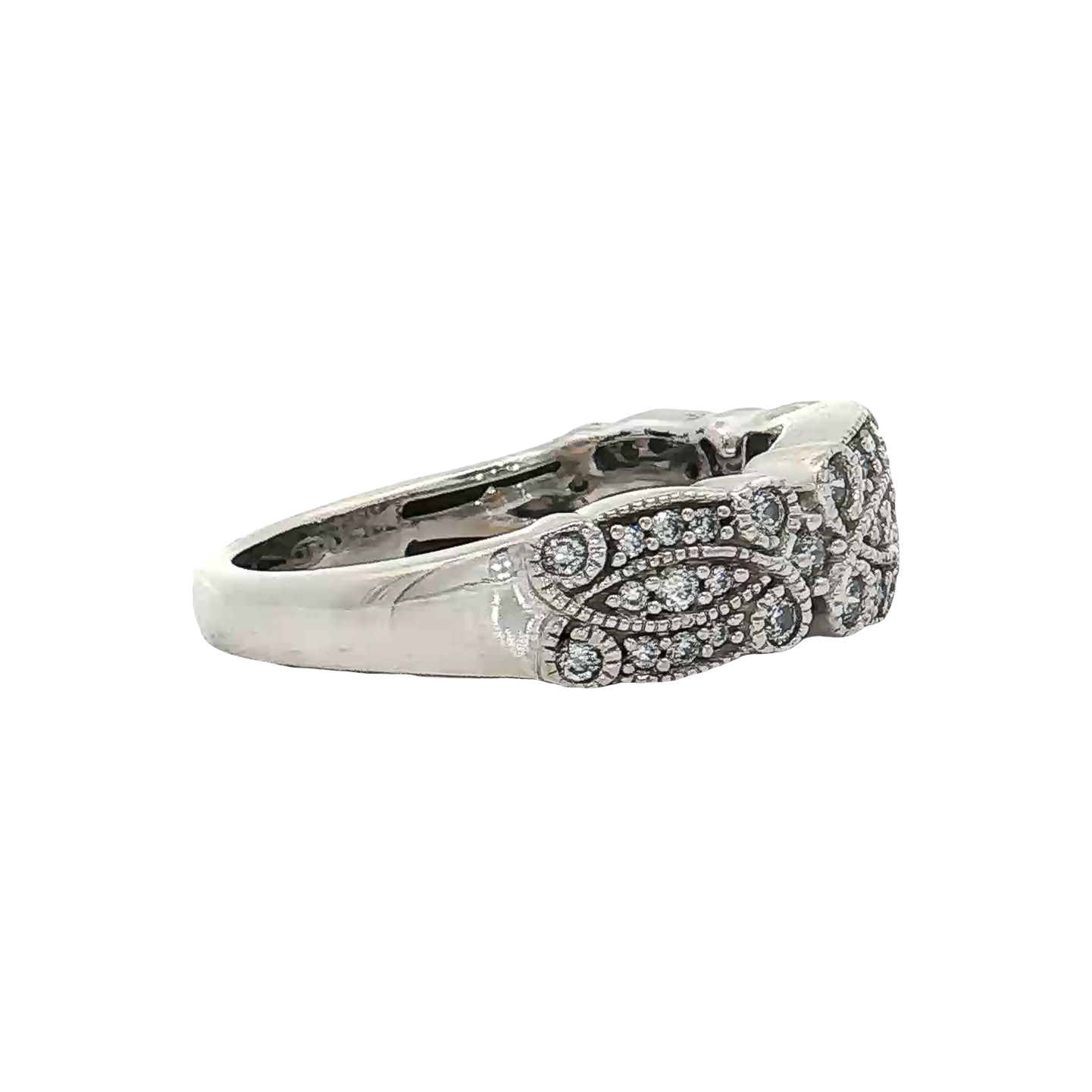 White Gold Diamond Fashion Ring