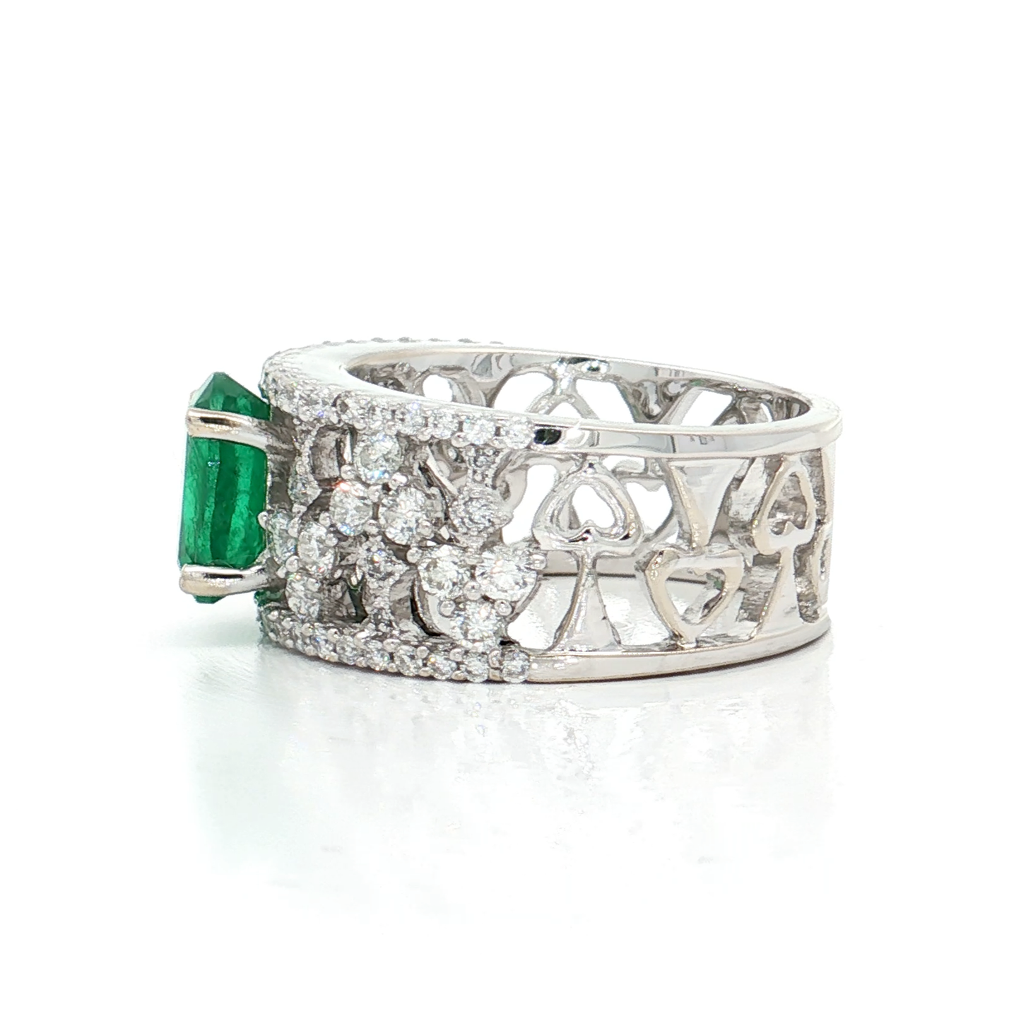 White Gold Emerald & Diamond Ring