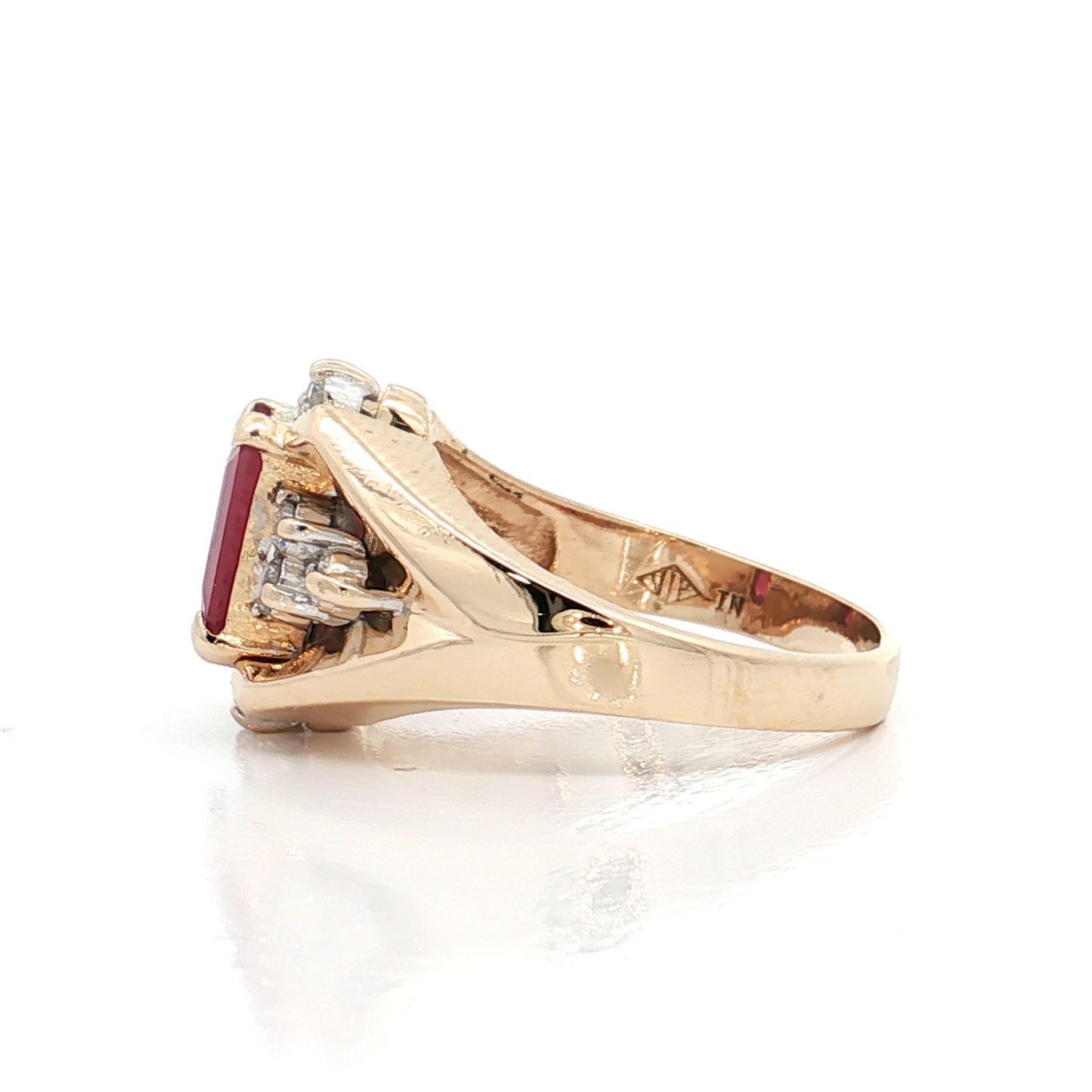 Yellow Gold Ruby & Diamond Ringd