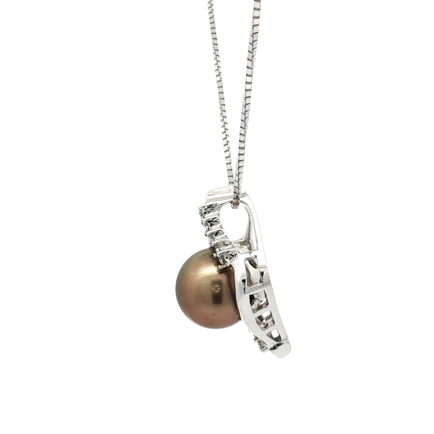 White Gold Pearl & Diamond Necklace