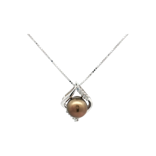White Gold Pearl & Diamond Necklace