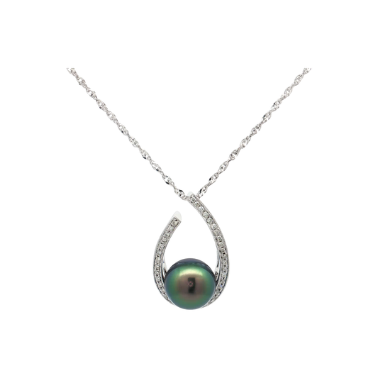 White Gold Pearl & Diamond Necklace