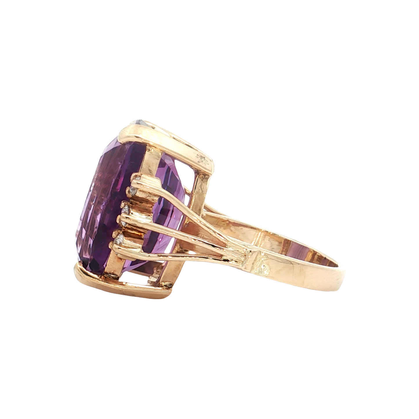 Yellow Gold Amathyst & Diamond Ring