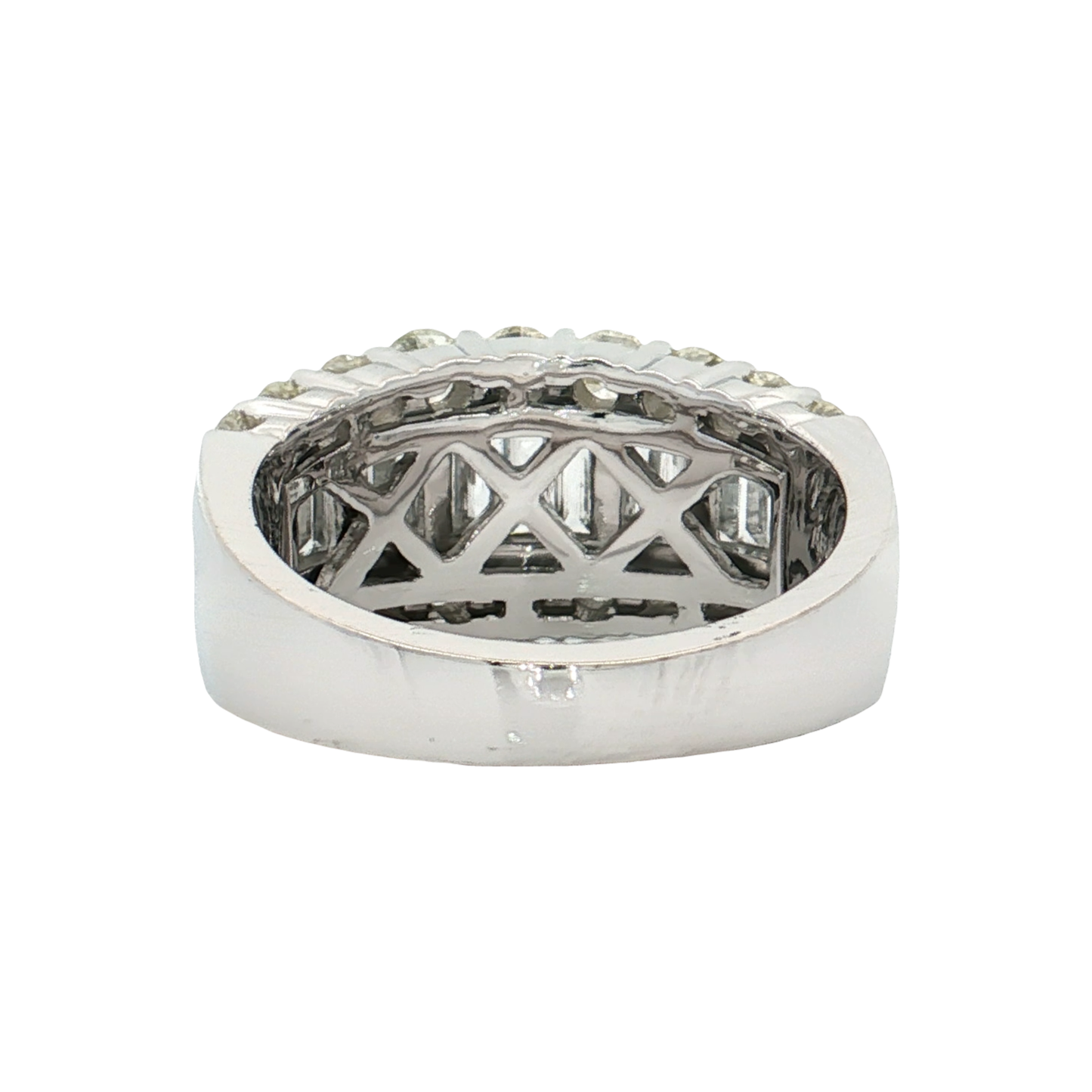 White Gold Diamond Fashion Ring