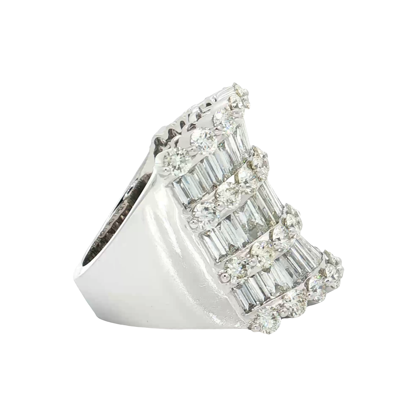 White Gold Diamond Fashion Ring