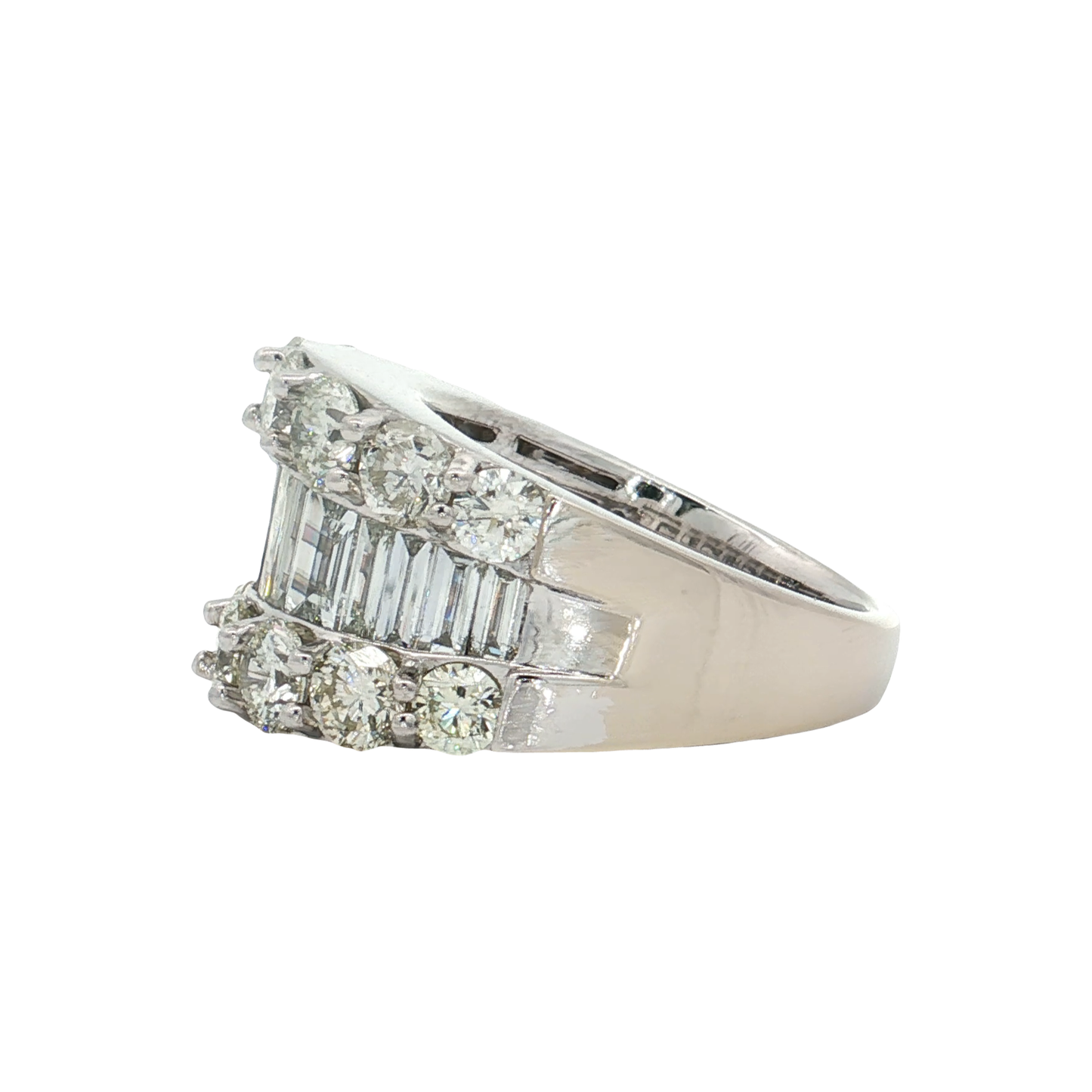 White Gold Diamond Fashion Ring