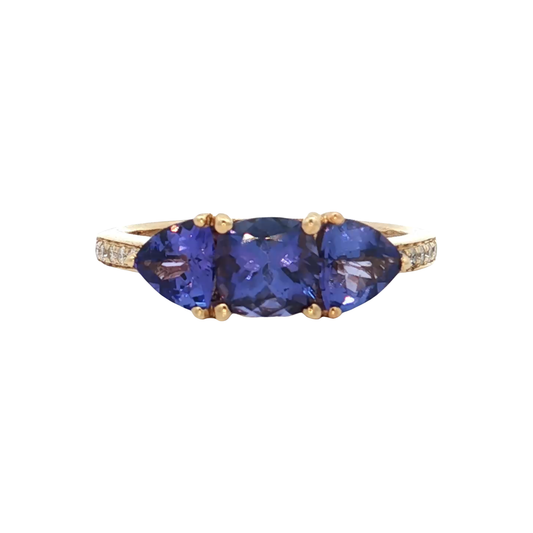 Yellow Gold Tanzanite & Diamond Ring