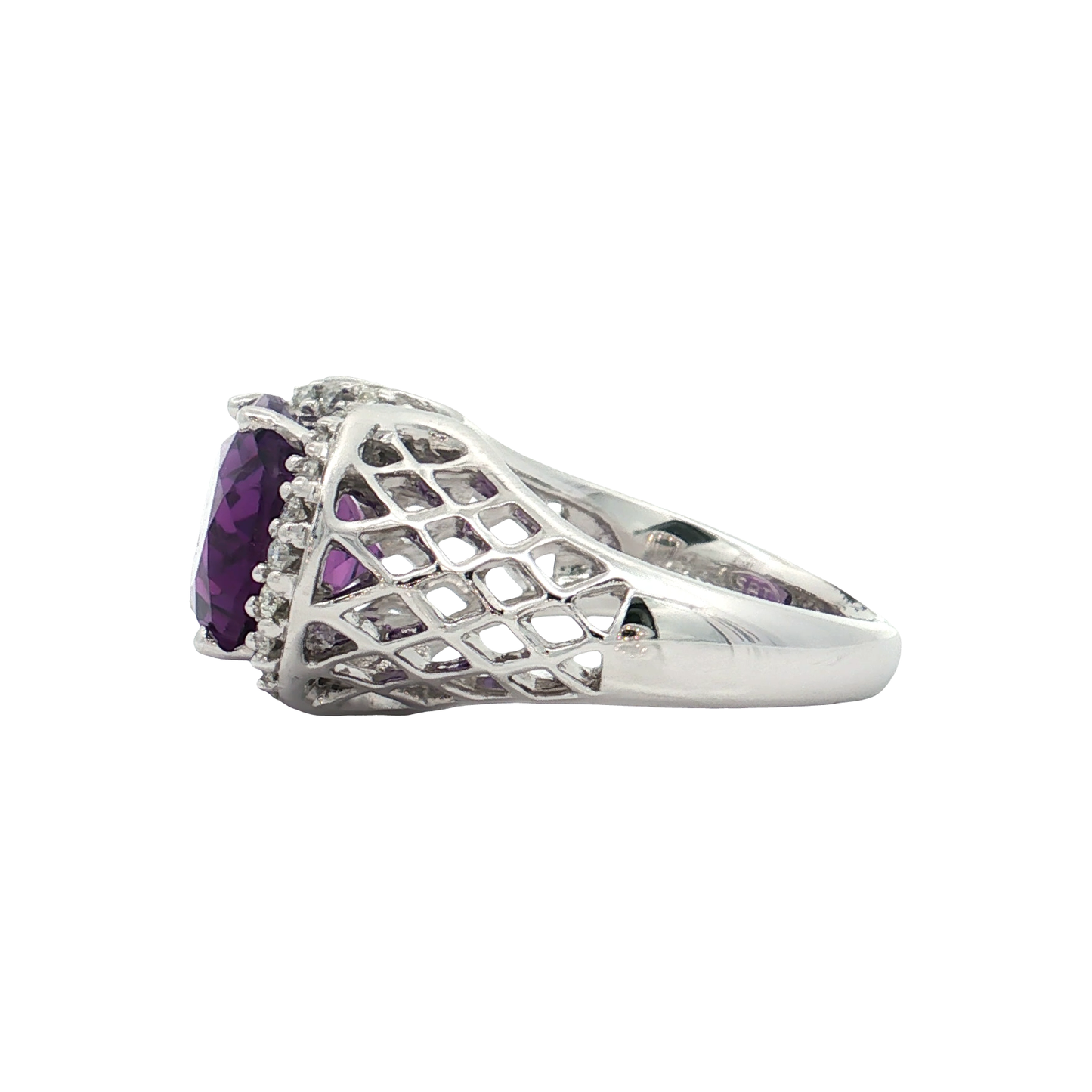 White Gold Amathyst & Diamond Ring