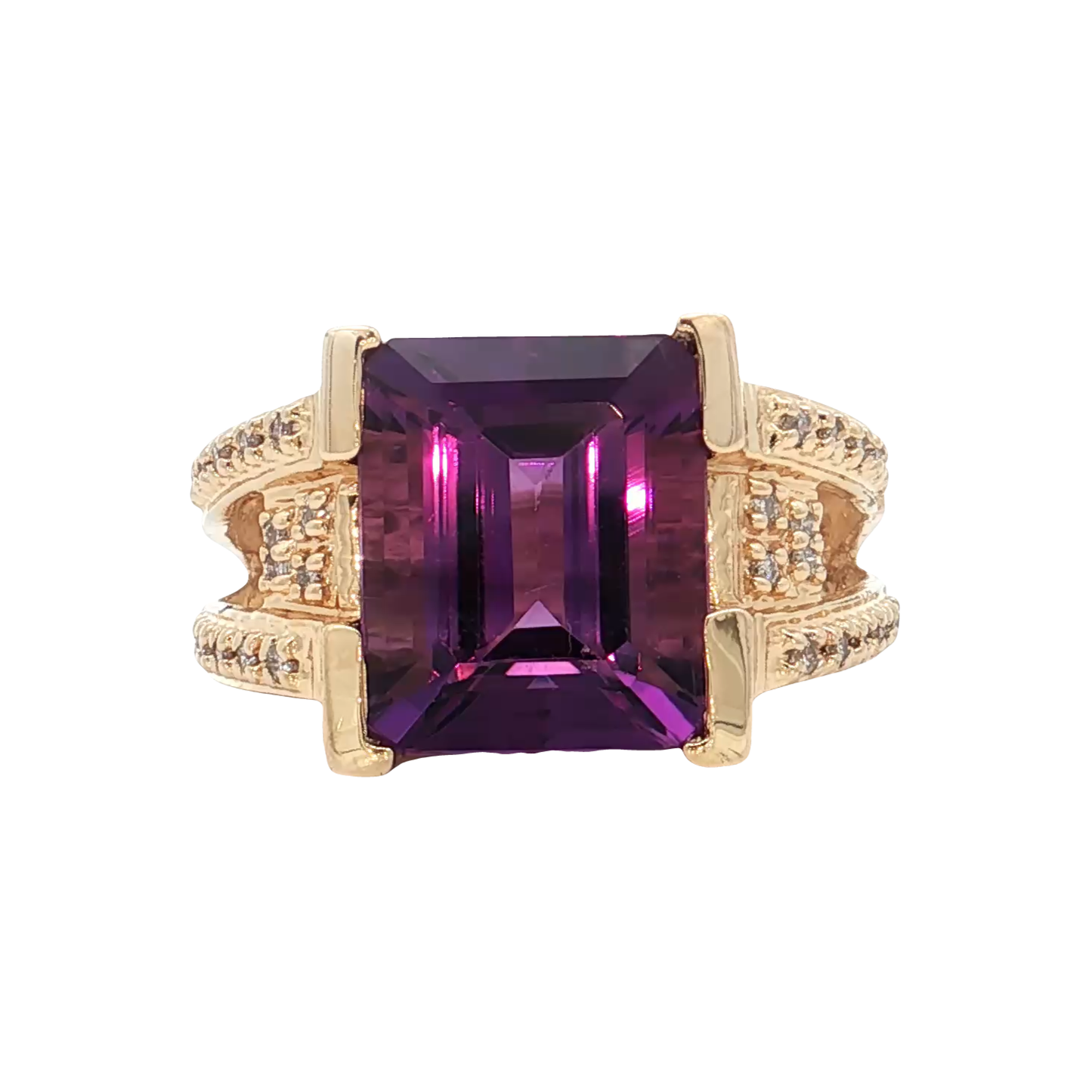 Yellow Gold Amathyst & Diamond Ring
