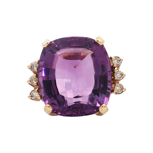 Yellow Gold Amathyst & Diamond Ring