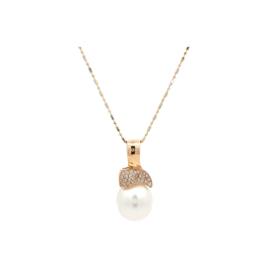 Yellow Gold Pearl & Diamond Necklace