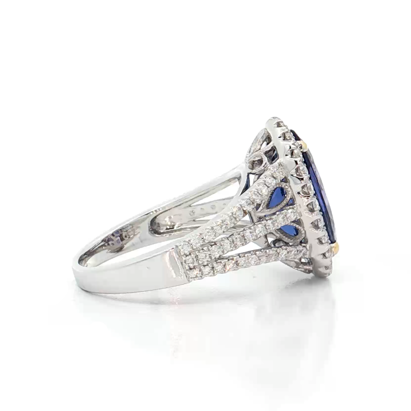 White Gold Tanzanite & Diamond Ring
